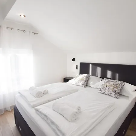 Apartman Dora